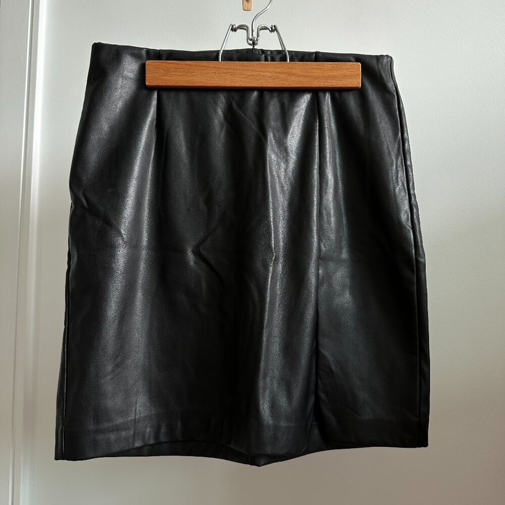 Leather Mini Skirt - Picture 4 of 8
